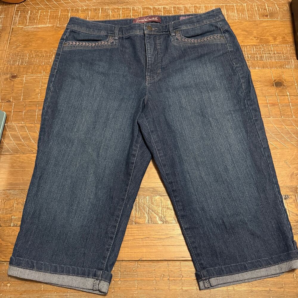 Gloria Vanderbilt Skimmer Denim Shorts 12 Dark Wash Embroidered Cuffed Capri